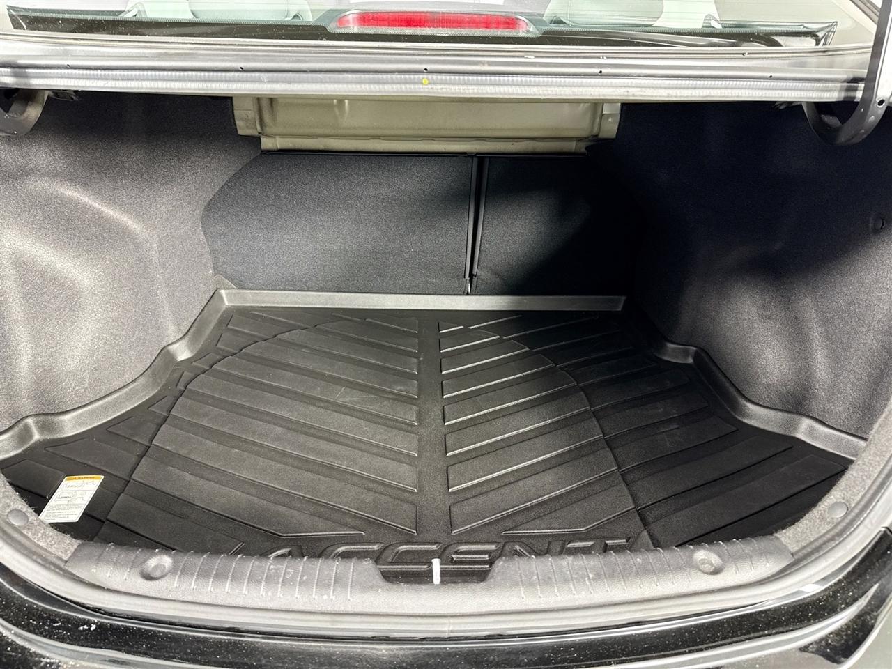 Hyundai Accent 4dr Sdn Auto GLS 2015