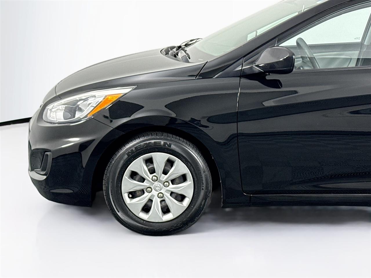 Hyundai Accent 4dr Sdn Auto GLS 2015