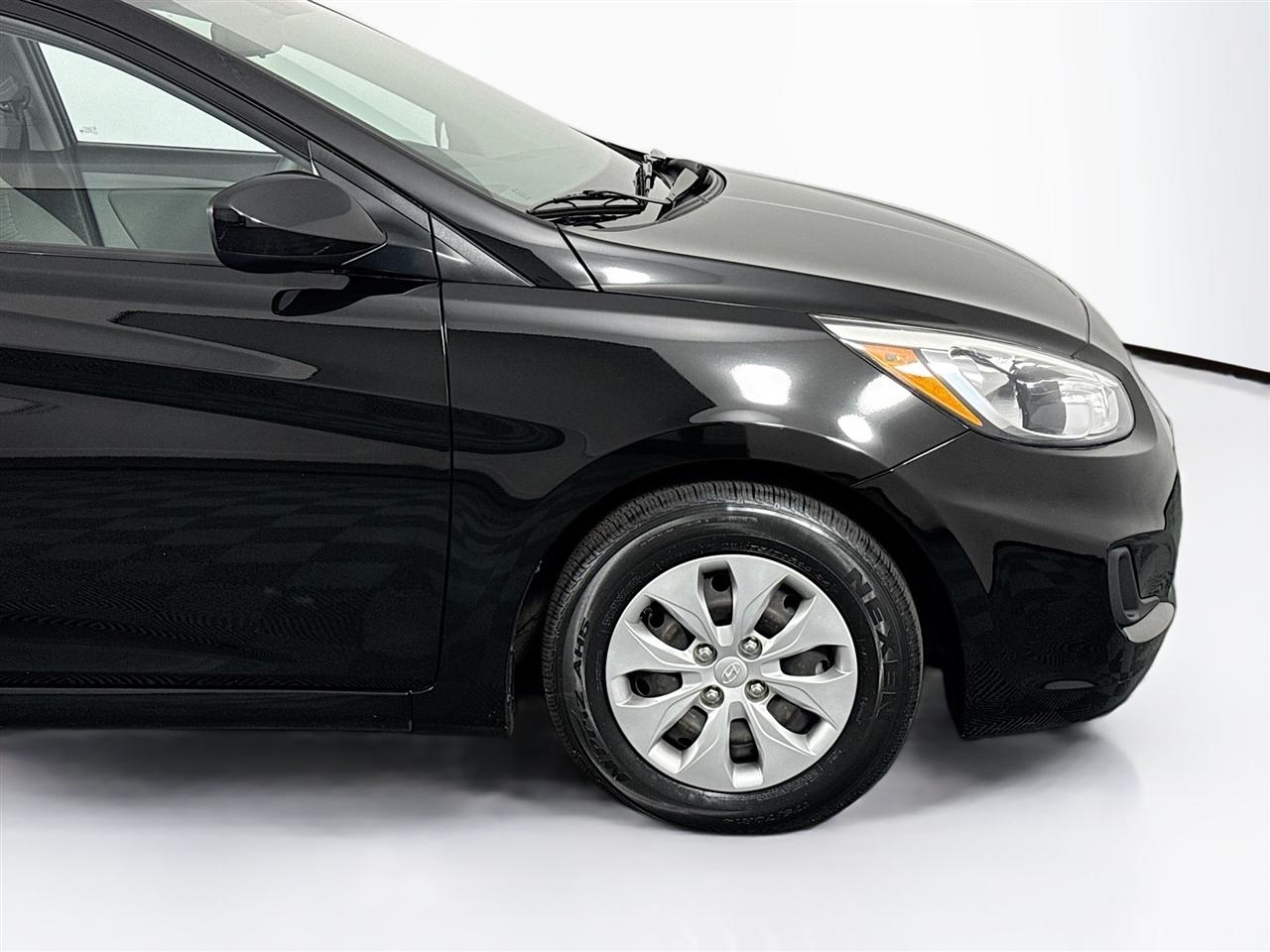 Hyundai Accent 4dr Sdn Auto GLS 2015