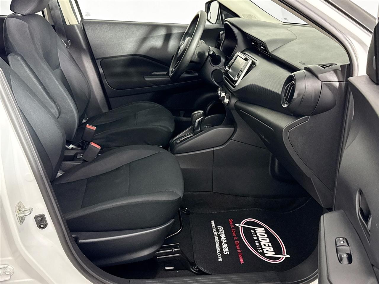 Nissan Kicks S FWD 2023