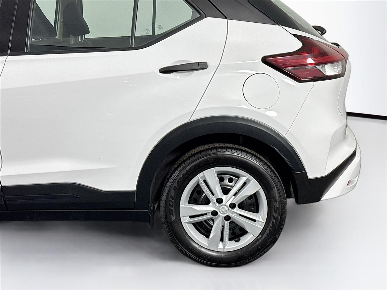 Nissan Kicks S FWD 2023