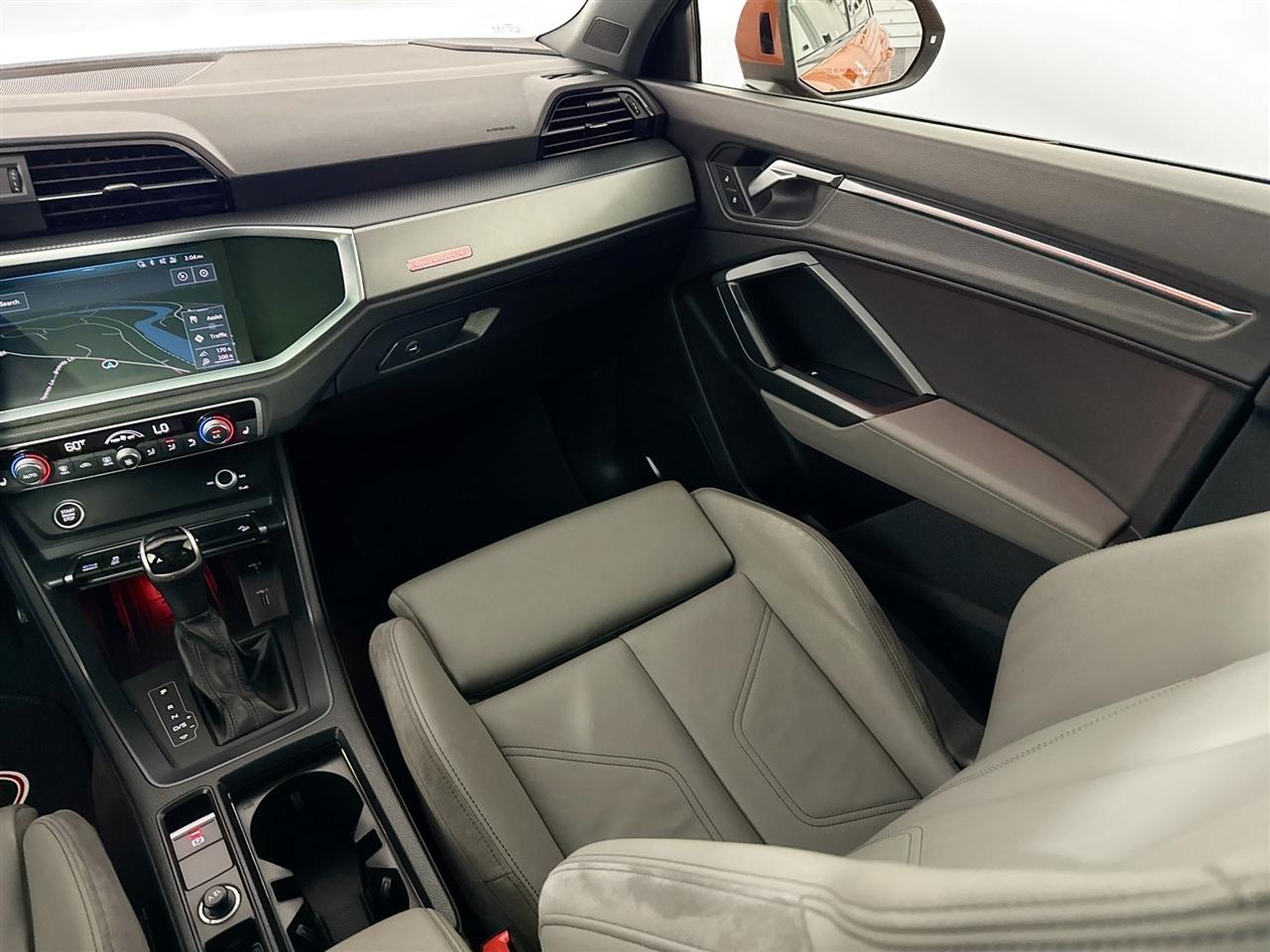 Audi Q3 S line Premium Plus 45 TFSI quattro 2021