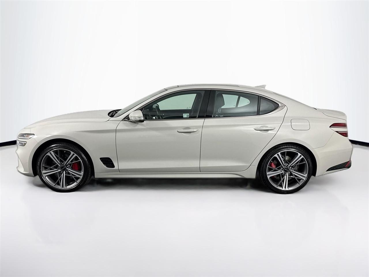 Genesis G70 2.5T AWD 2025