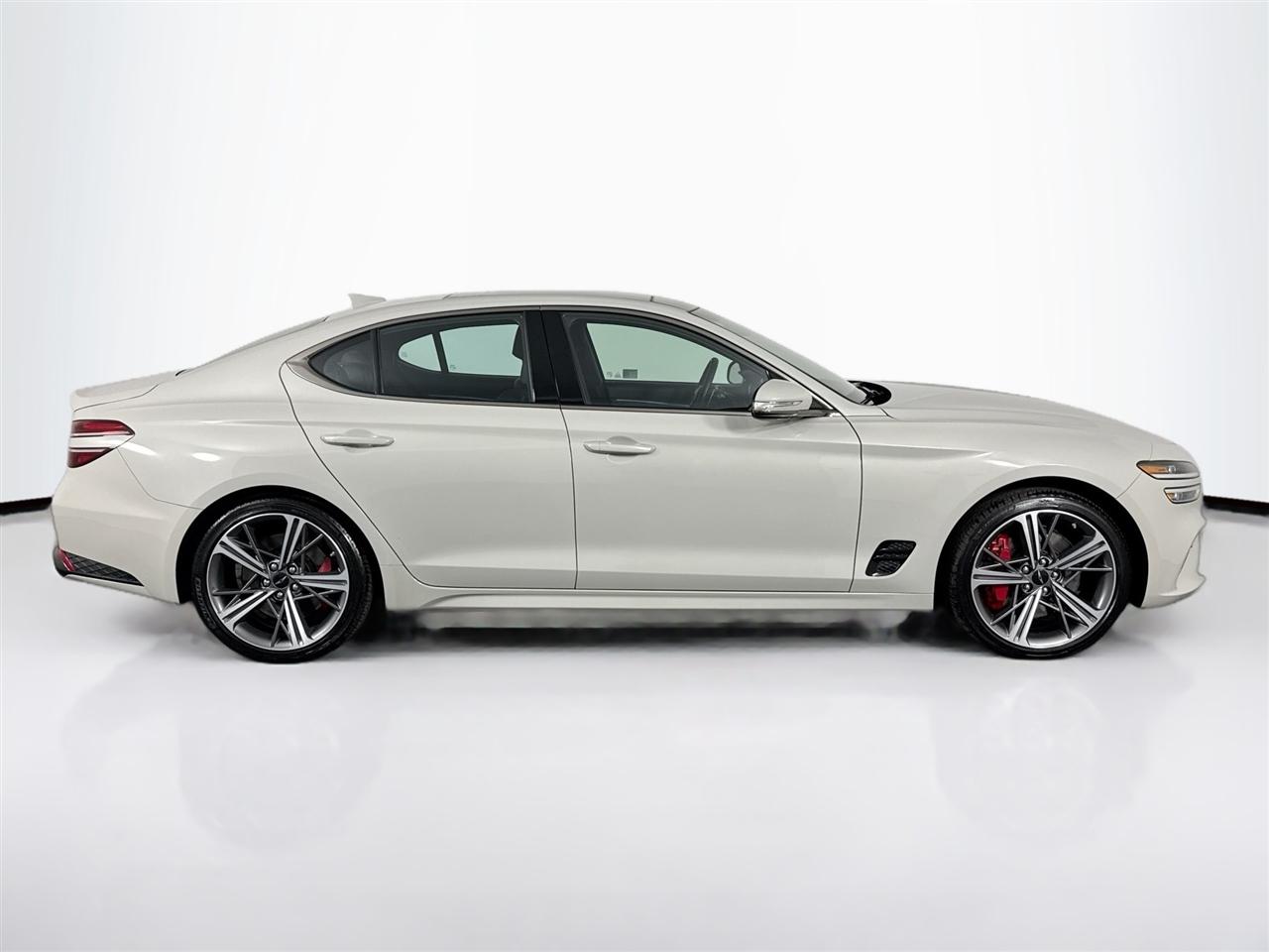 Genesis G70 2.5T AWD 2025