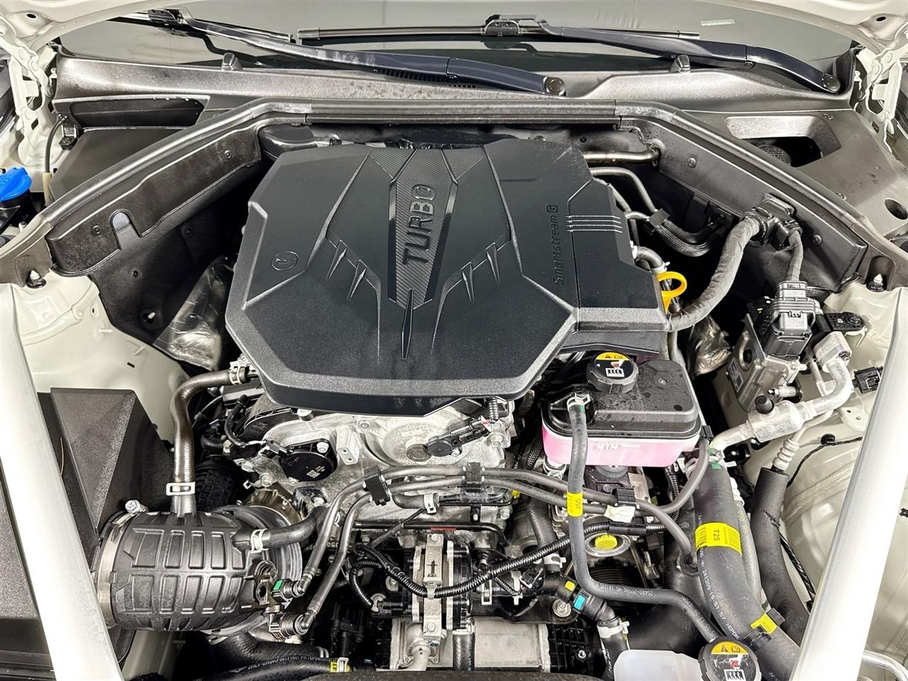 Genesis G70 2.5T AWD 2025