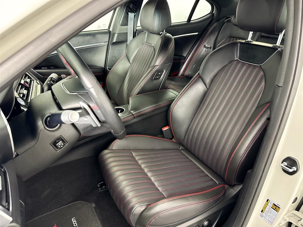 Genesis G70 2.5T AWD 2025