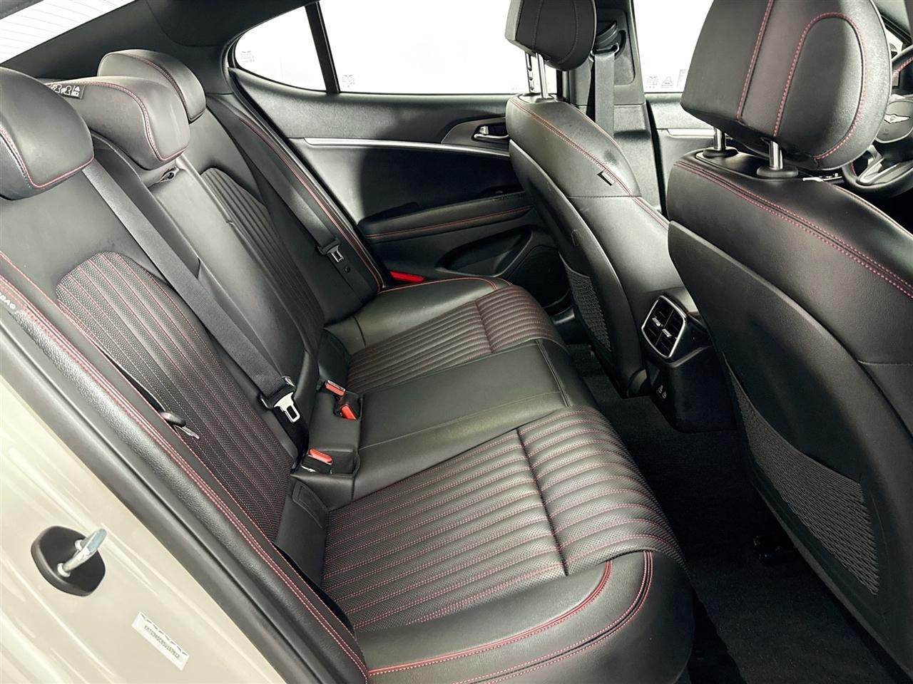 Genesis G70 2.5T AWD 2025