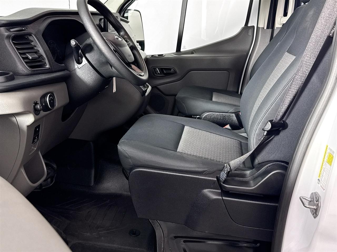 Ford Transit Cargo Van T-250 130" Low Rf 9070 GVWR RWD 2025