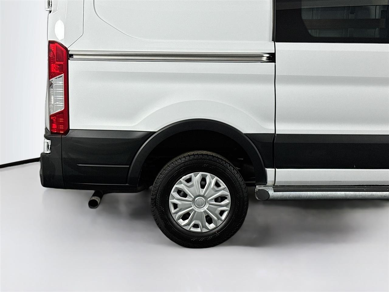 Ford Transit Cargo Van T-250 130" Low Rf 9070 GVWR RWD 2025