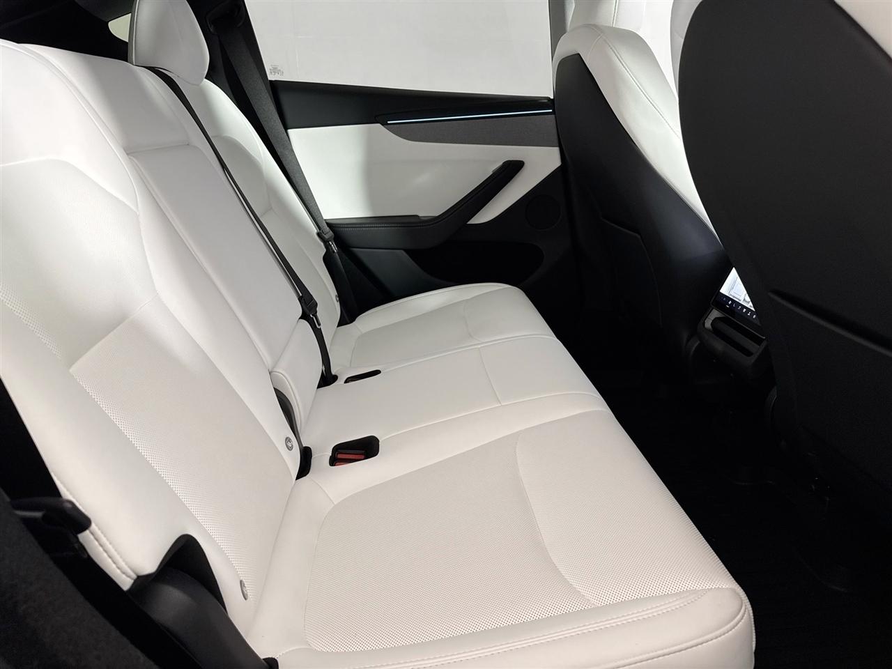 Tesla Model Y Long Range Launch Series AWD *Ltd Avail* 2026