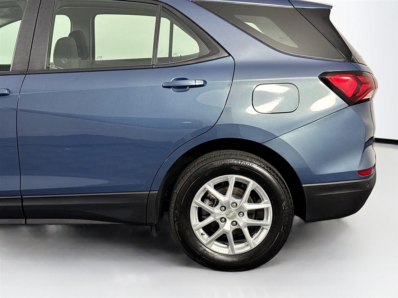 Chevrolet Equinox AWD 4dr LS w/1FL 2024