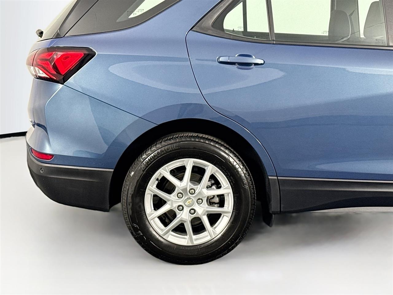 Chevrolet Equinox AWD 4dr LS w/1FL 2024