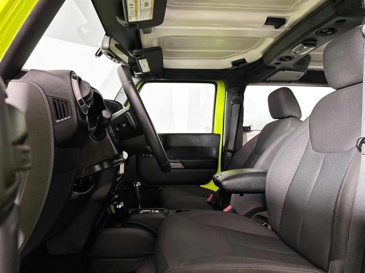 Jeep Wrangler 4WD 2dr Sport 2016