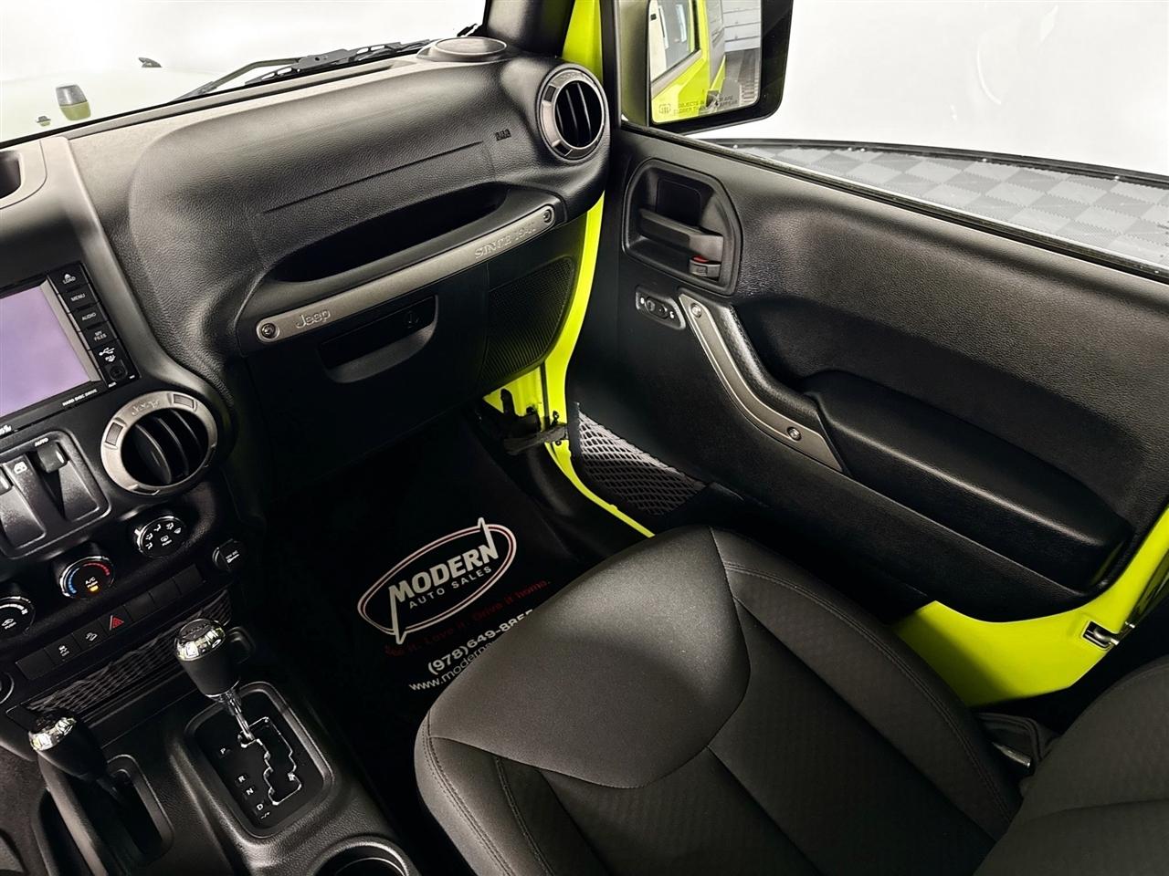 Jeep Wrangler 4WD 2dr Sport 2016