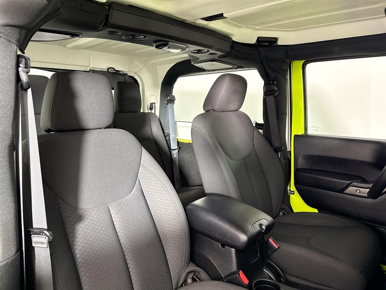 Jeep Wrangler 4WD 2dr Sport 2016