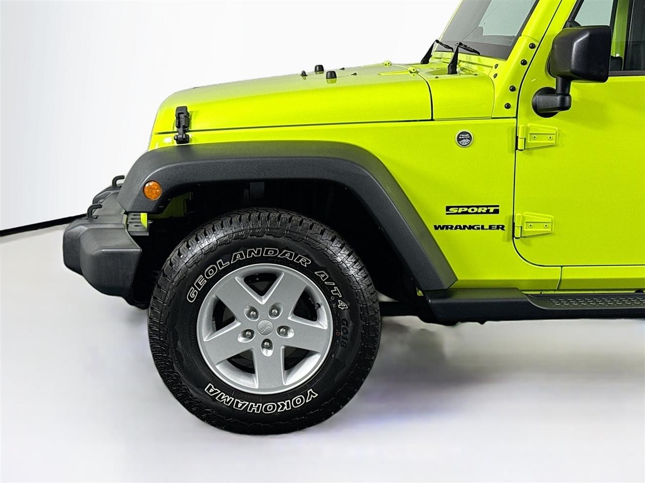 Jeep Wrangler 4WD 2dr Sport 2016