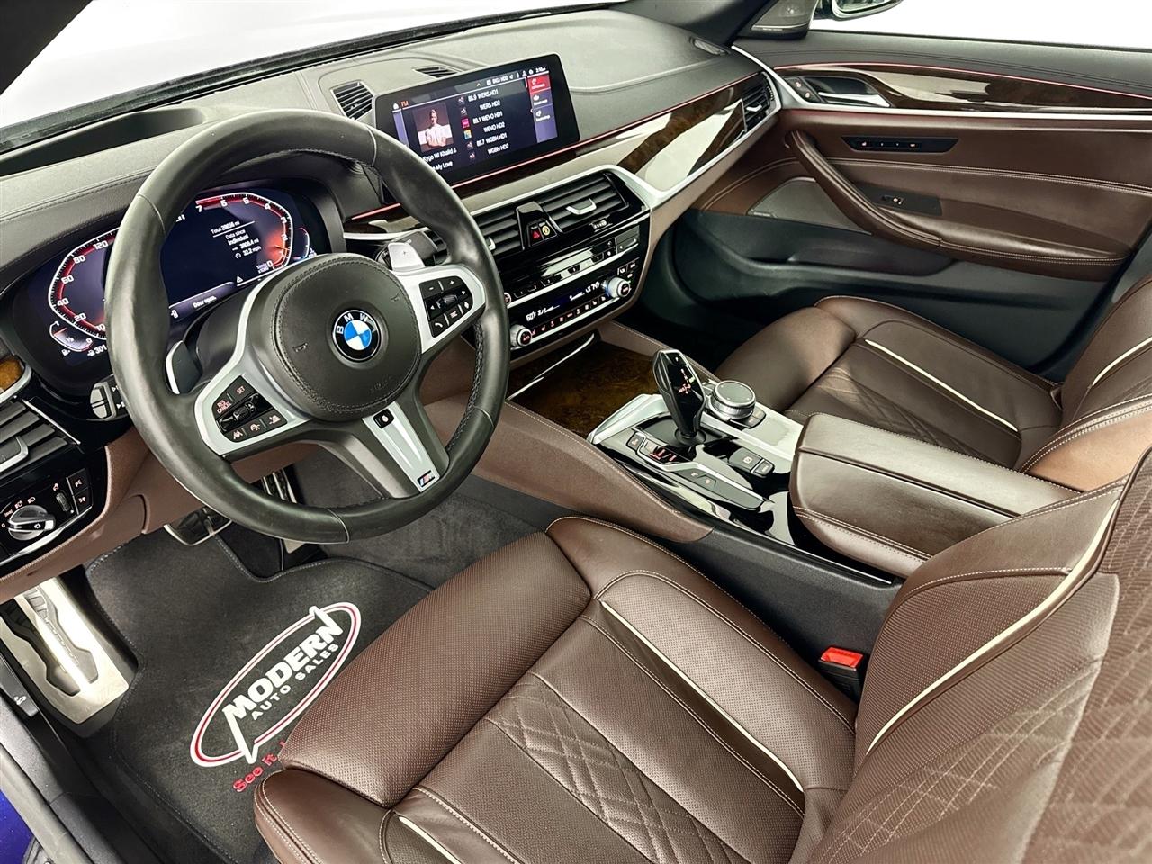 BMW 5 Series M550i xDrive Sedan 2020