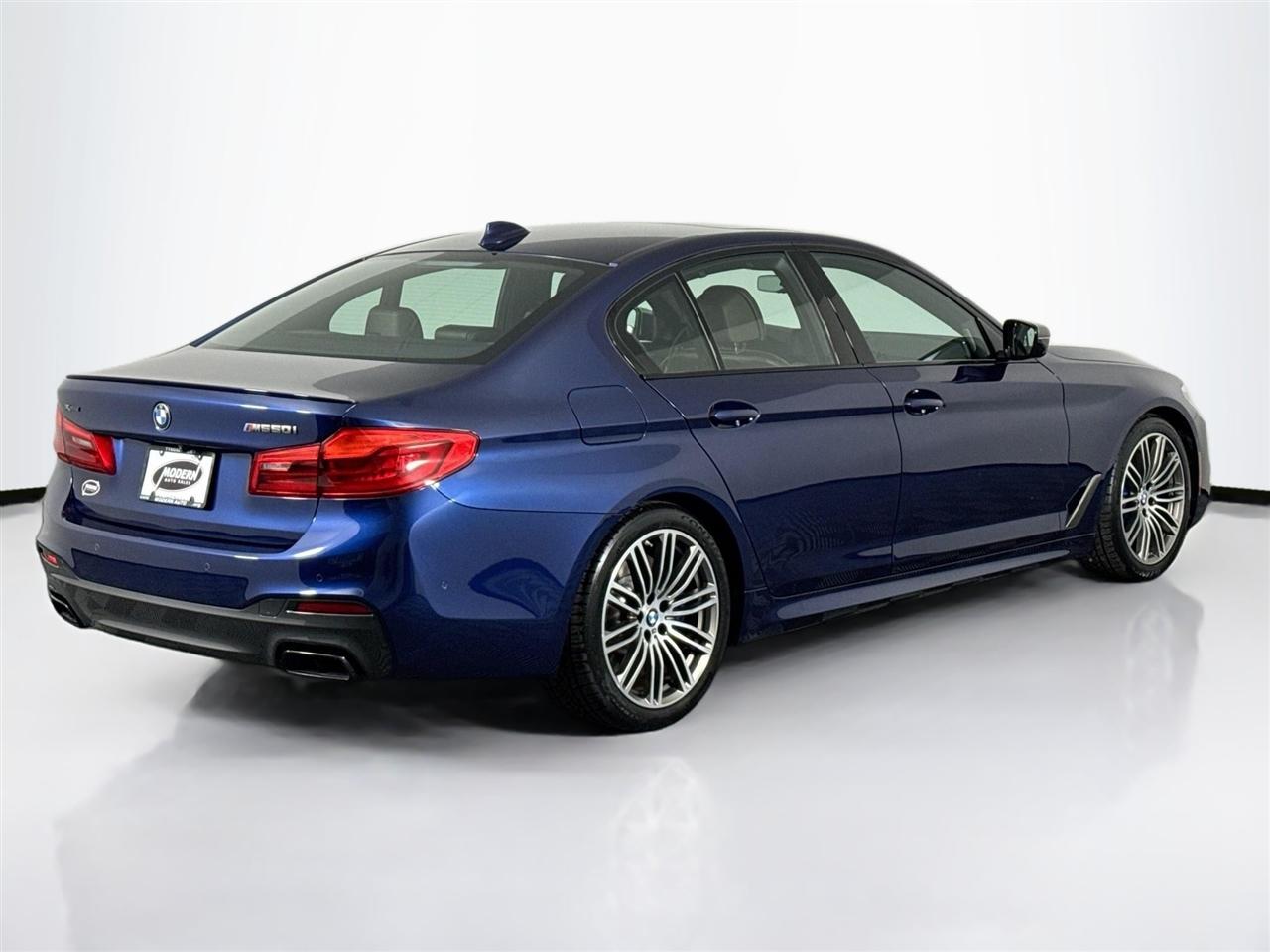 BMW 5 Series M550i xDrive Sedan 2020