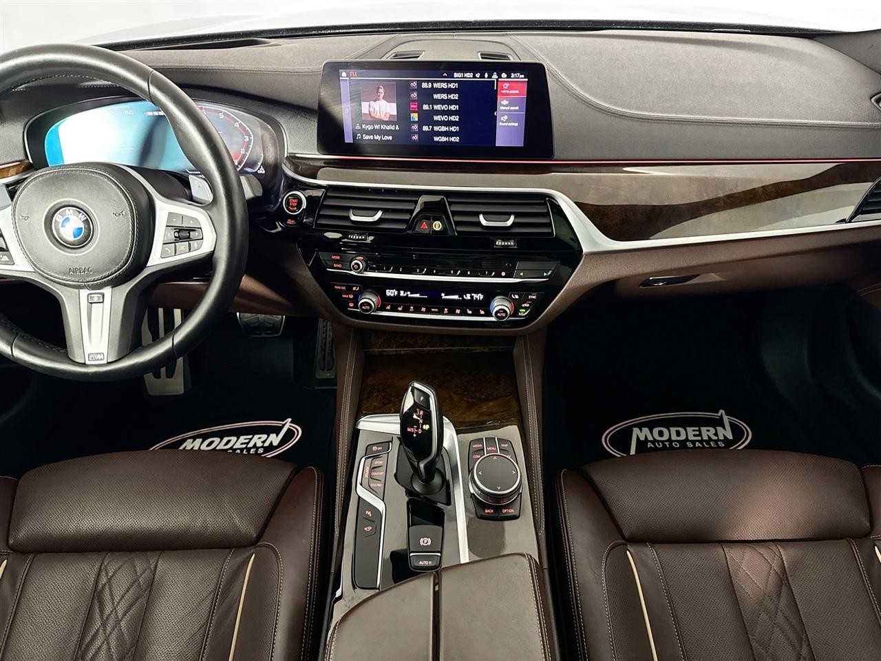 BMW 5 Series M550i xDrive Sedan 2020