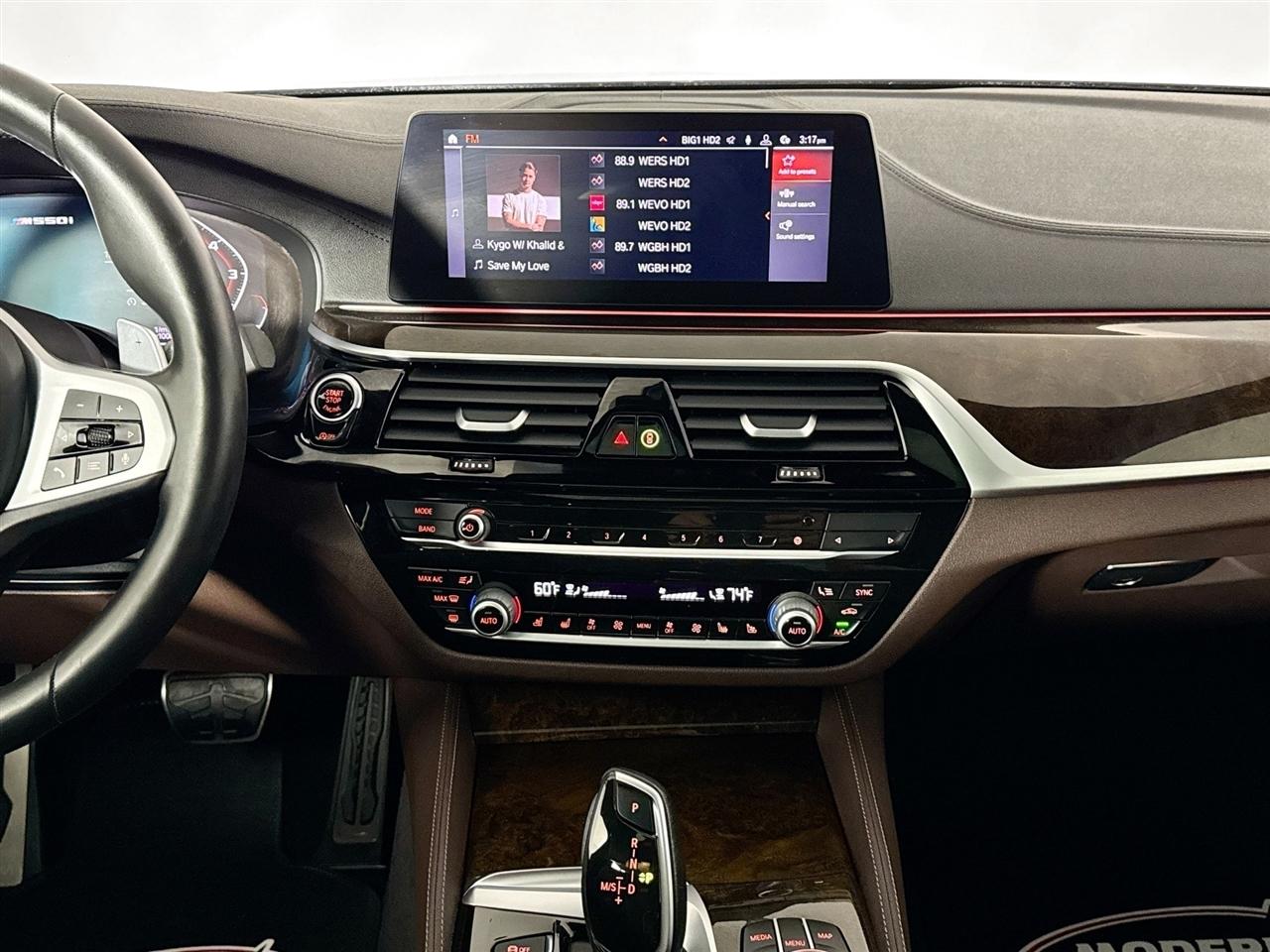 BMW 5 Series M550i xDrive Sedan 2020