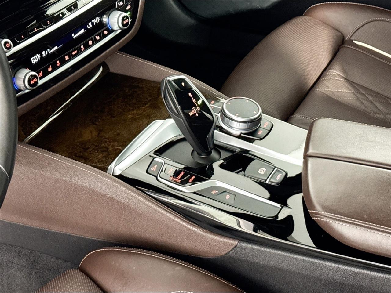 BMW 5 Series M550i xDrive Sedan 2020
