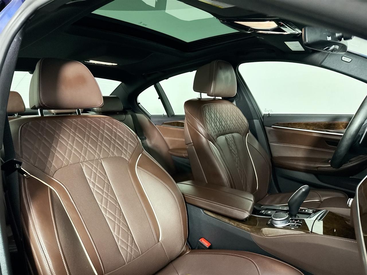 BMW 5 Series M550i xDrive Sedan 2020