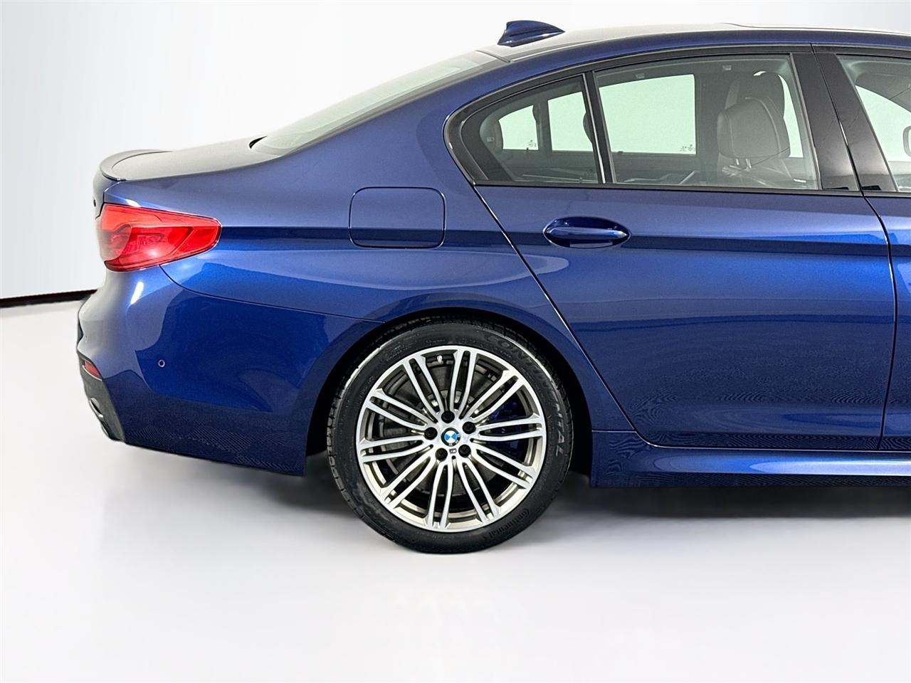 BMW 5 Series M550i xDrive Sedan 2020