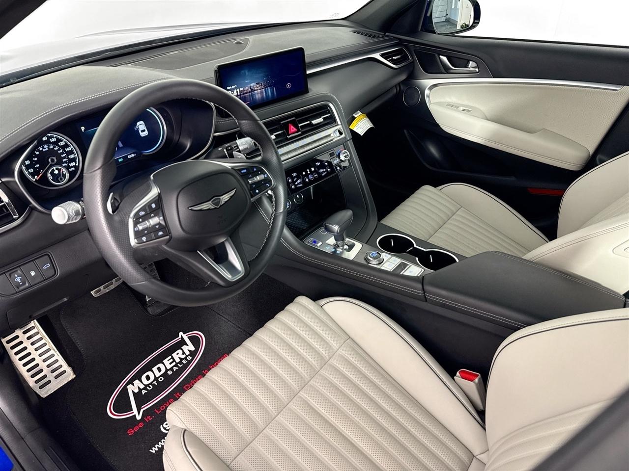 Genesis G70 2.5T AWD 2025