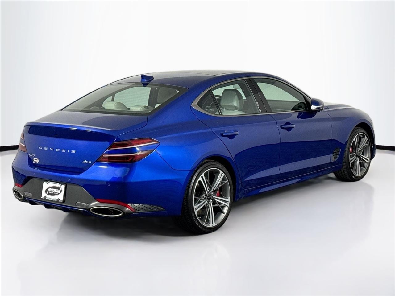 Genesis G70 2.5T AWD 2025