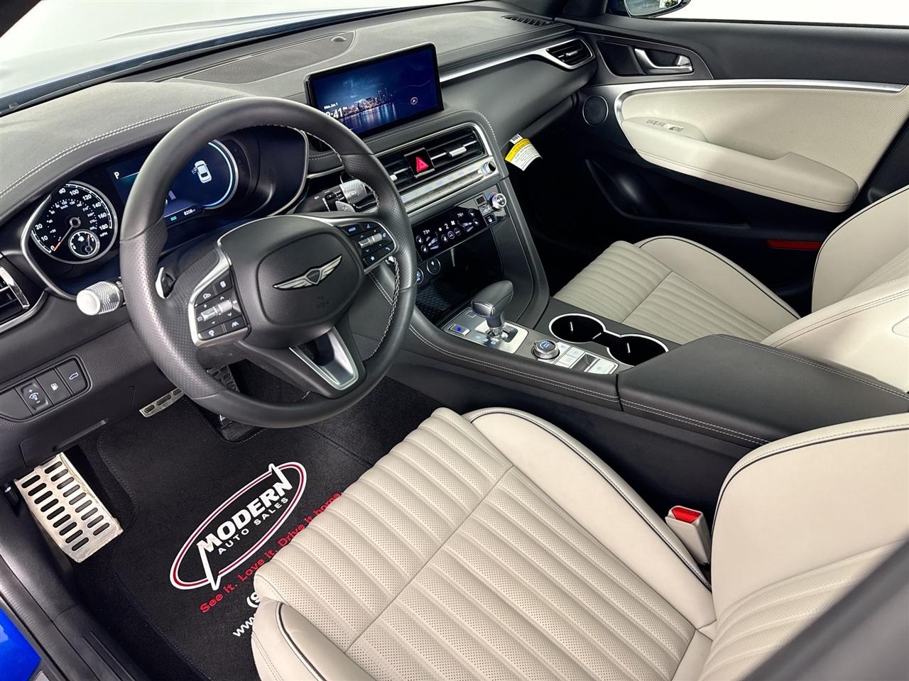 Genesis G70 2.5T AWD 2025