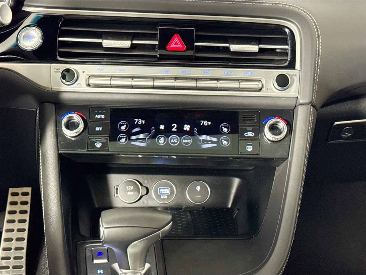 Genesis G70 2.5T AWD 2025