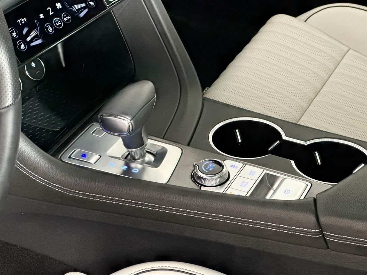 Genesis G70 2.5T AWD 2025