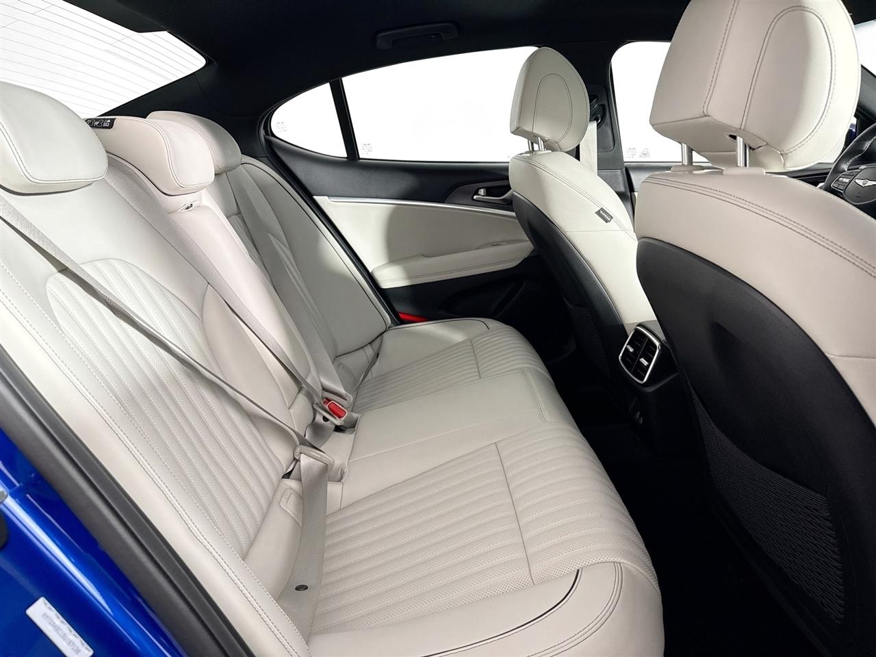 Genesis G70 2.5T AWD 2025
