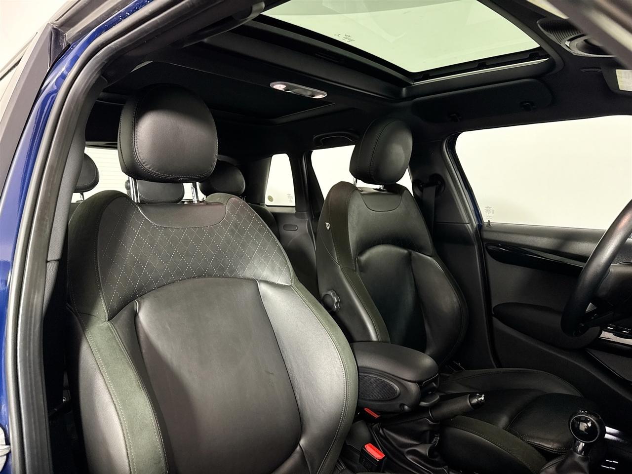 MINI Cooper Hardtop 4 Door 4dr HB S 2015