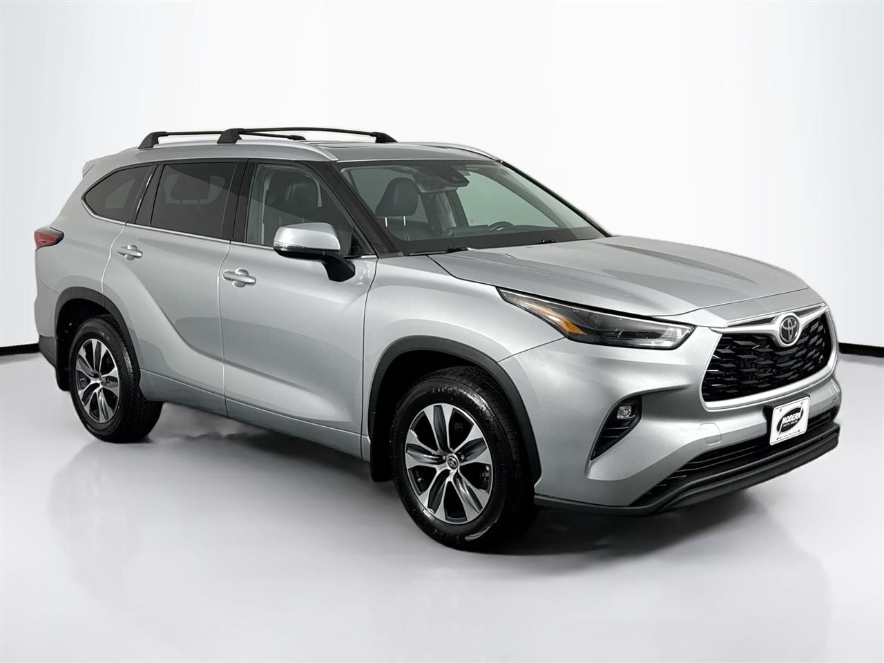 Toyota Highlander XLE AWD (Natl) 2022
