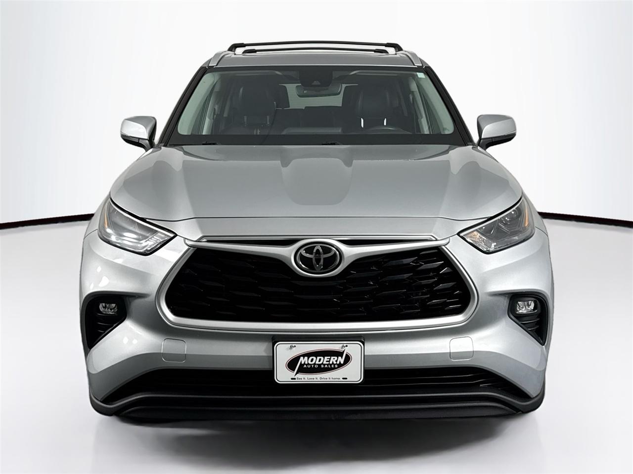 Toyota Highlander XLE AWD (Natl) 2022
