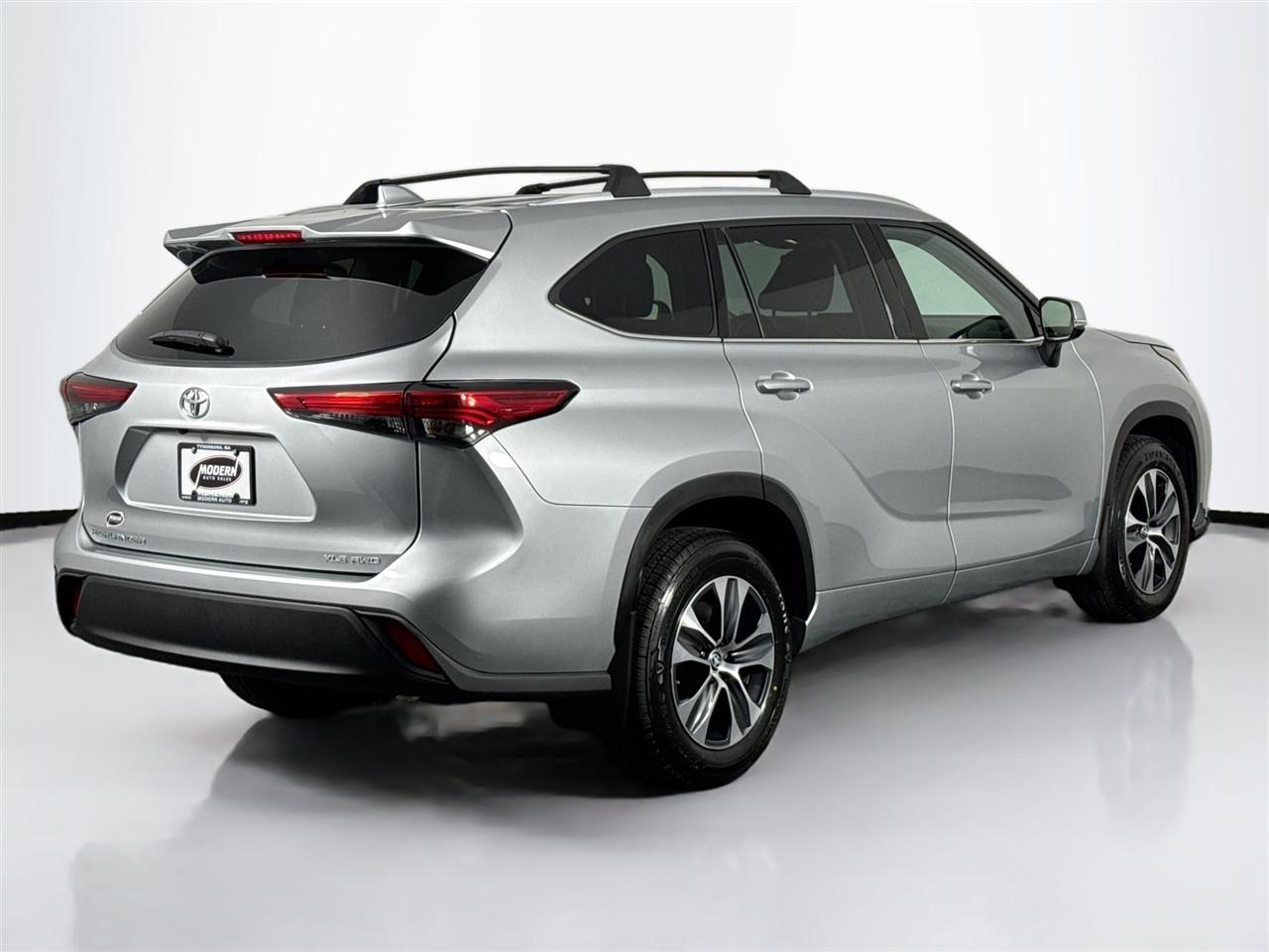 Toyota Highlander XLE AWD (Natl) 2022