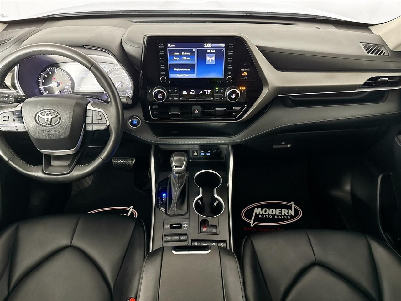 Toyota Highlander XLE AWD (Natl) 2022