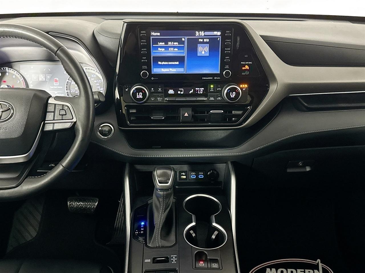 Toyota Highlander XLE AWD (Natl) 2022