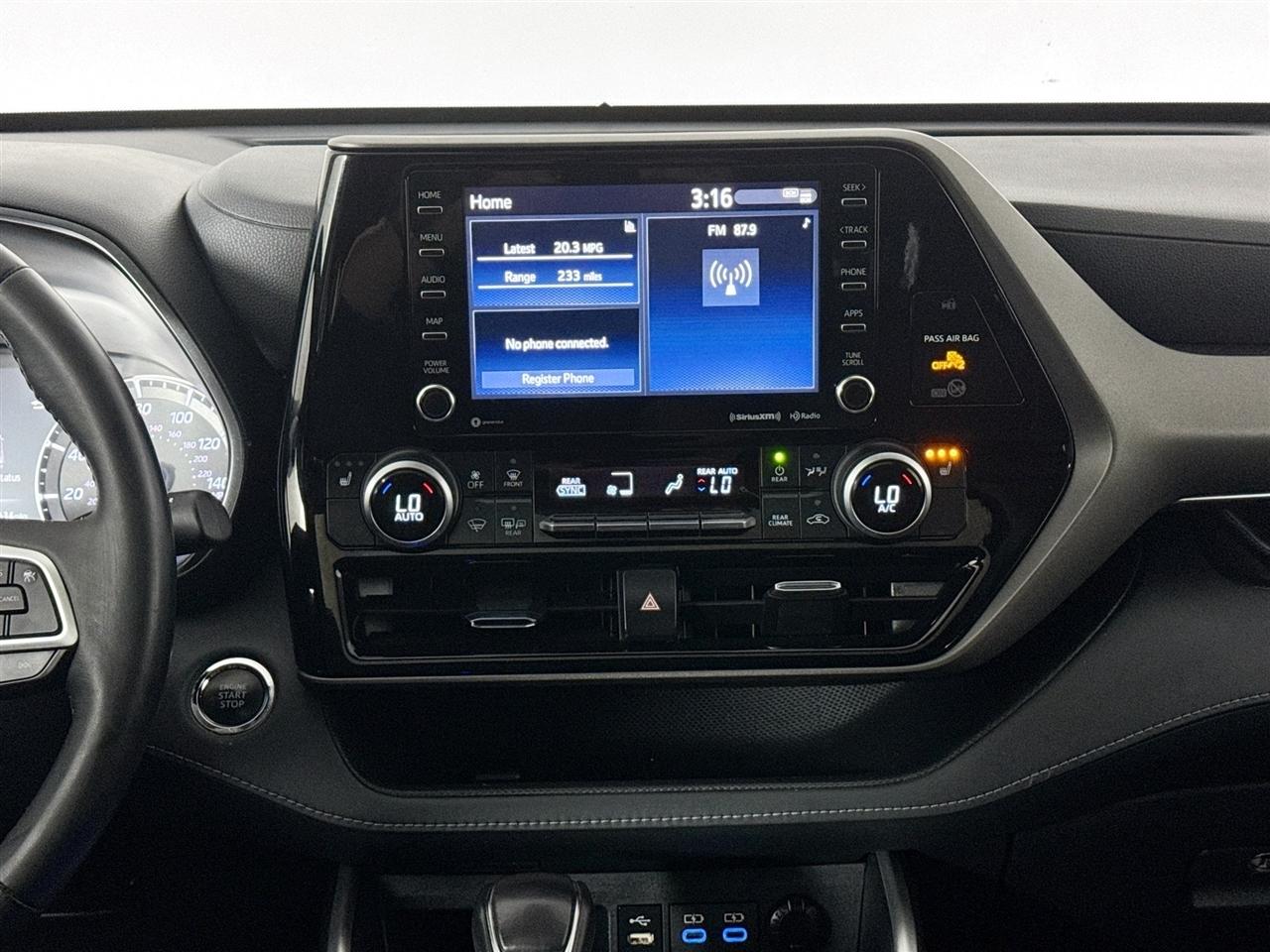 Toyota Highlander XLE AWD (Natl) 2022