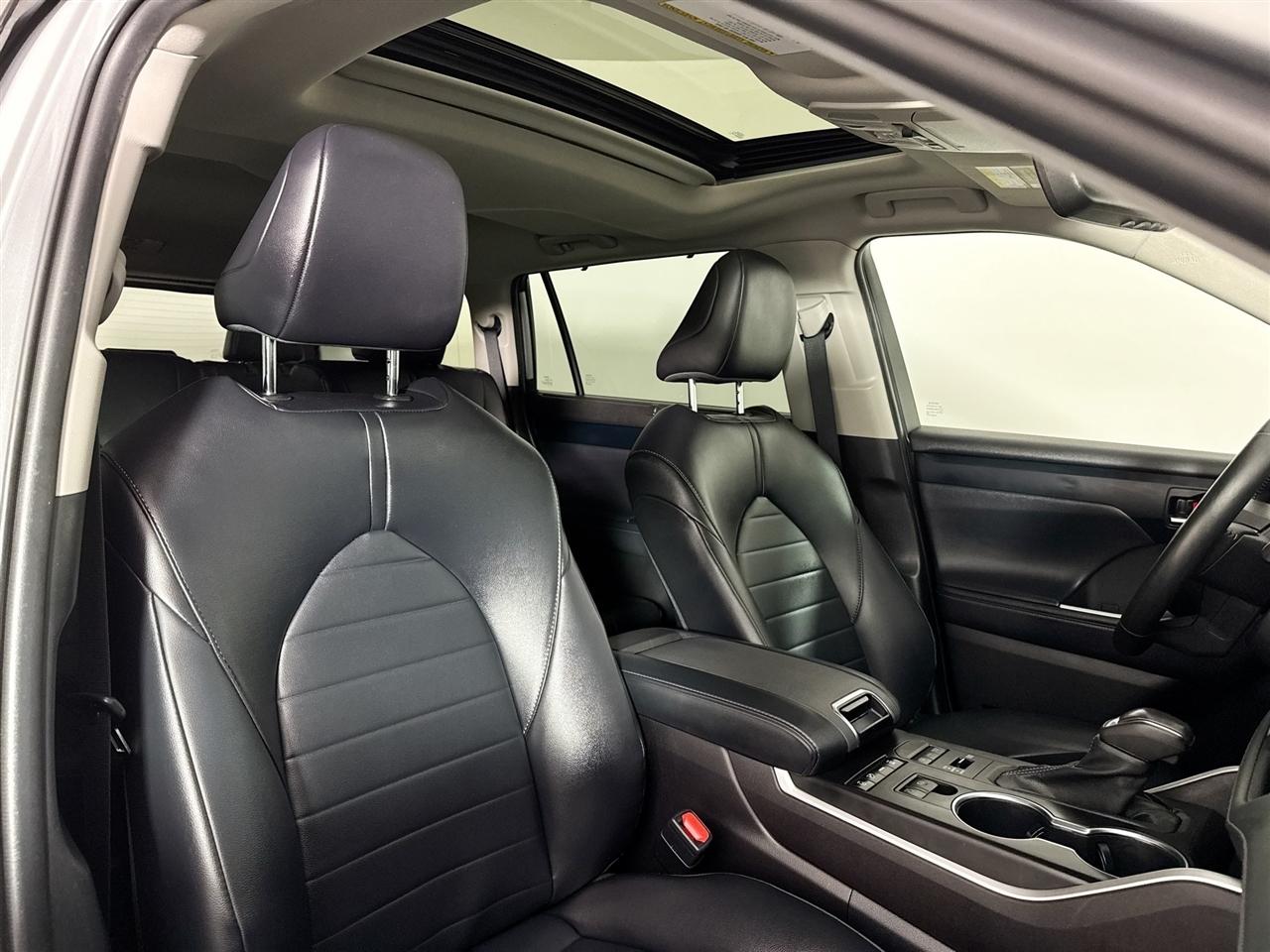 Toyota Highlander XLE AWD (Natl) 2022