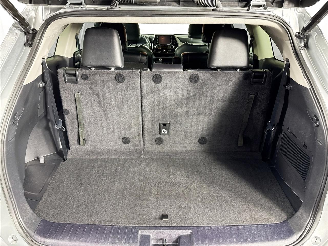 Toyota Highlander XLE AWD (Natl) 2022