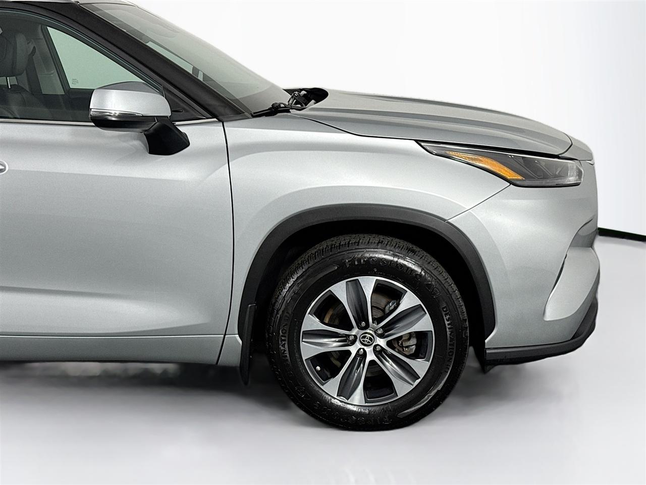 Toyota Highlander XLE AWD (Natl) 2022