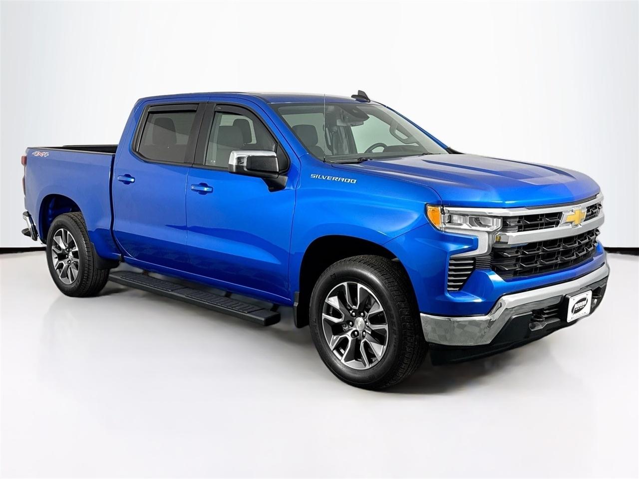 Chevrolet Silverado 1500 4WD Crew Cab 147" LT w/1LT 2023