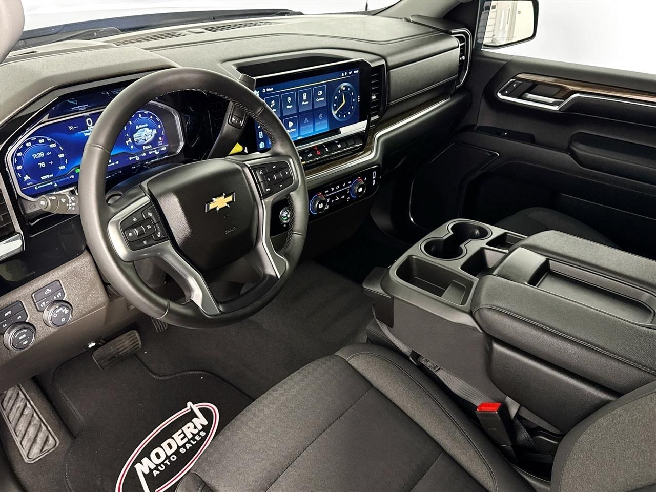 Chevrolet Silverado 1500 4WD Crew Cab 147" LT w/1LT 2023