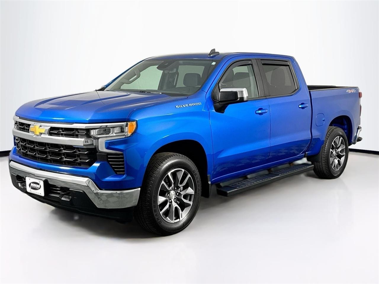Chevrolet Silverado 1500 4WD Crew Cab 147" LT w/1LT 2023