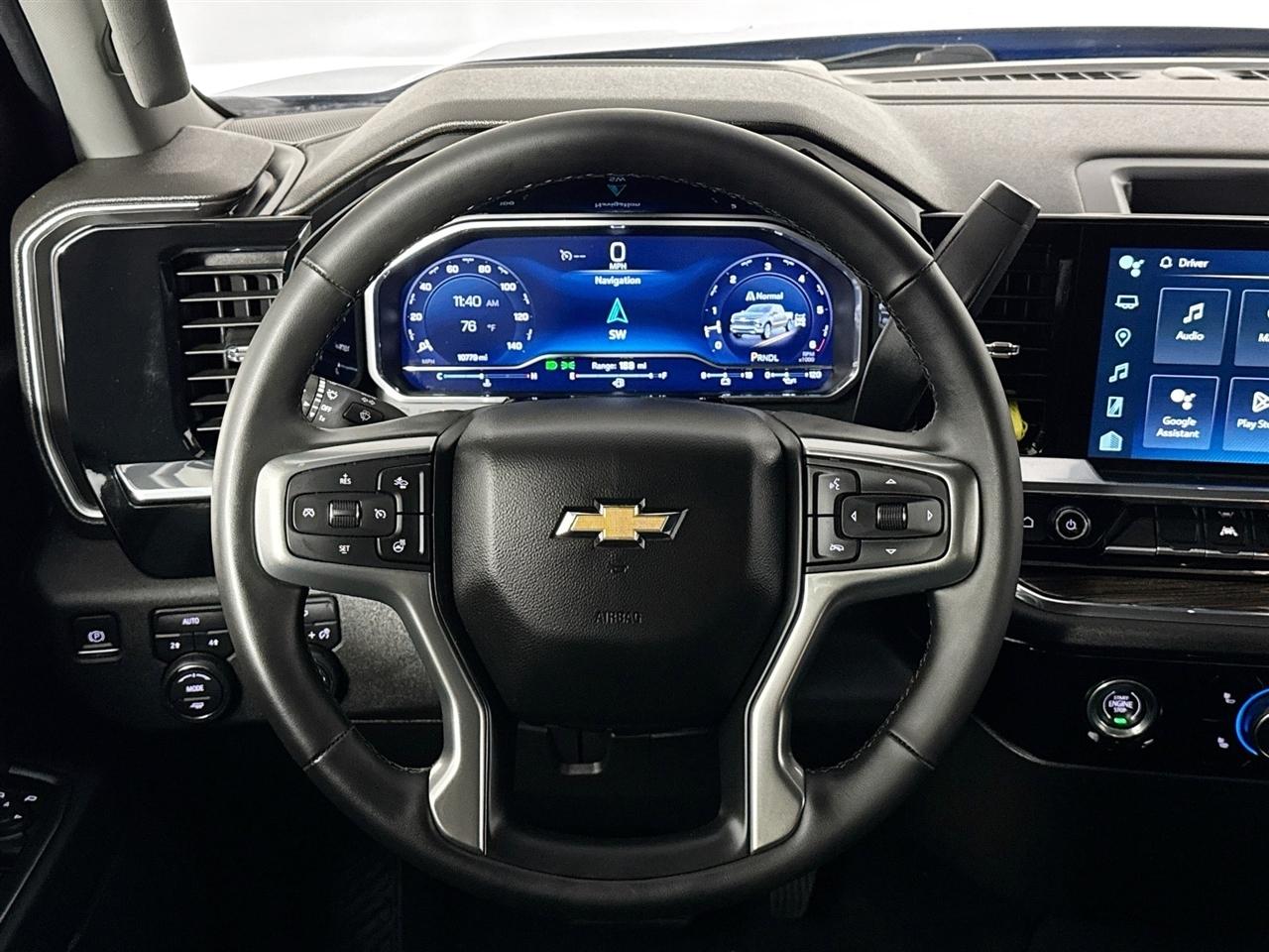 Chevrolet Silverado 1500 4WD Crew Cab 147" LT w/1LT 2023