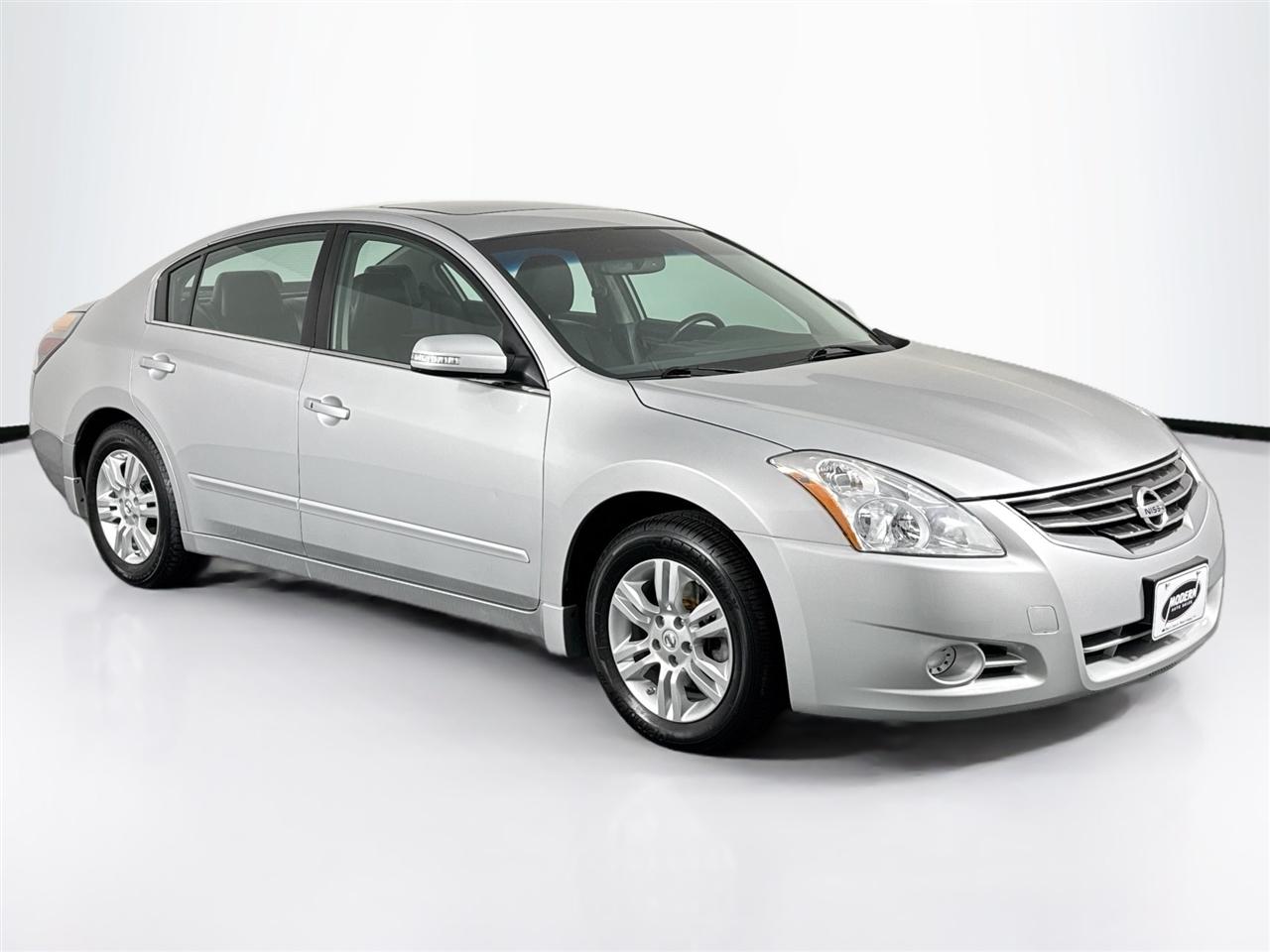Nissan Altima 4dr Sdn I4 CVT 2.5 SL 2011