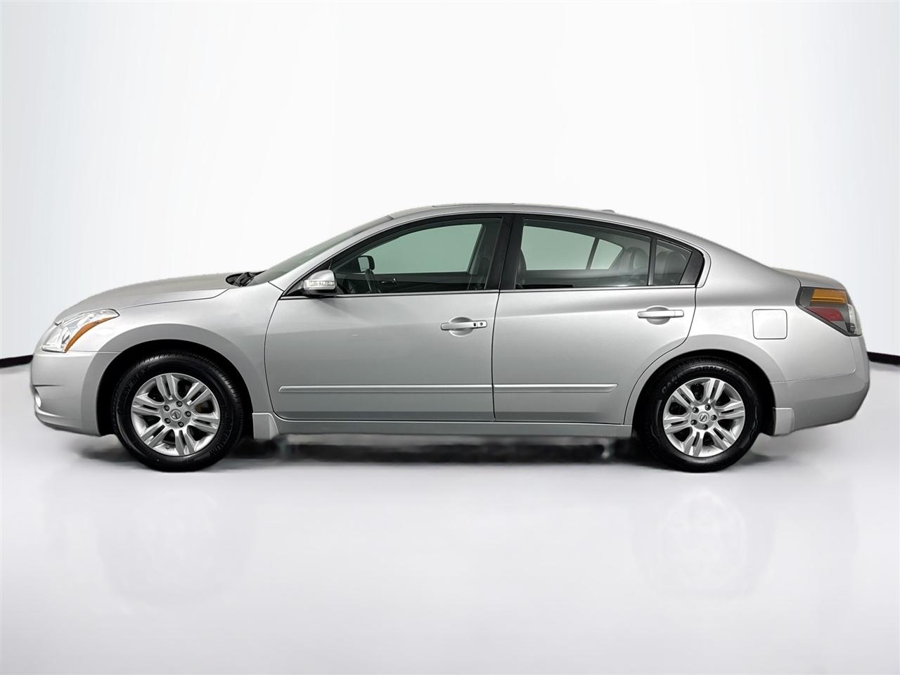 Nissan Altima 4dr Sdn I4 CVT 2.5 SL 2011