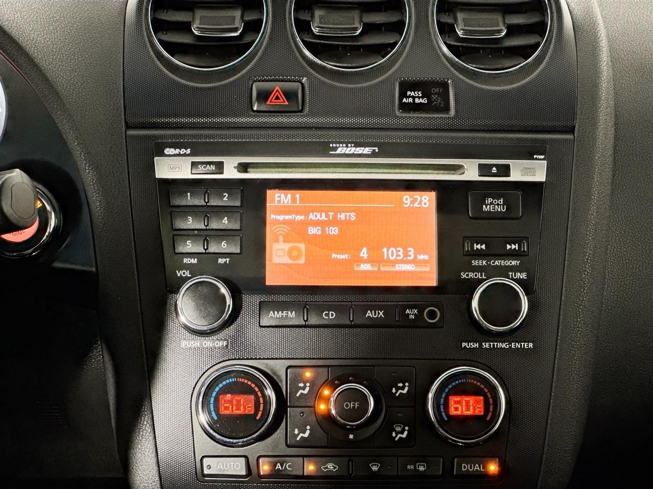 Nissan Altima 4dr Sdn I4 CVT 2.5 SL 2011